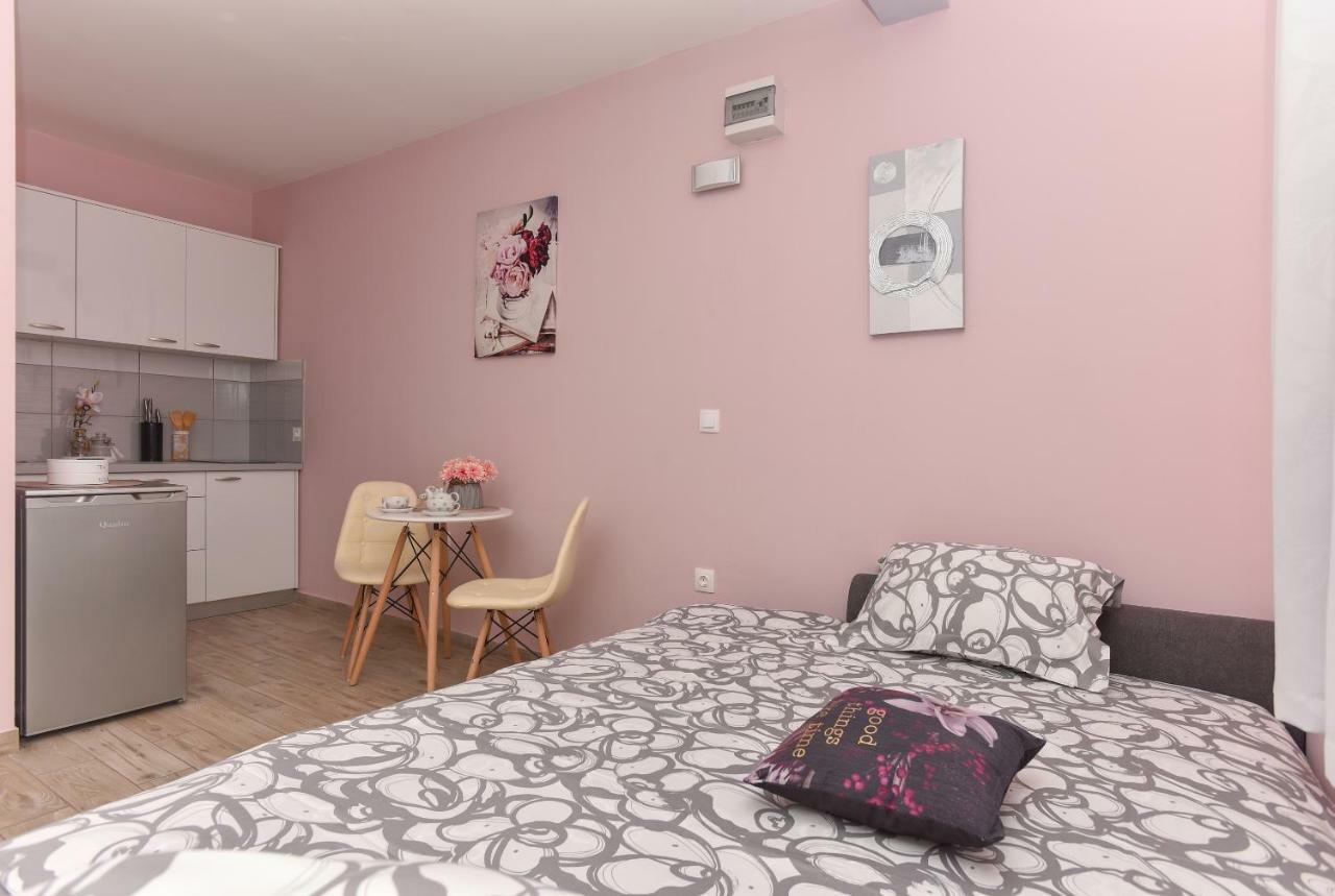 Studio Deluxe 3*